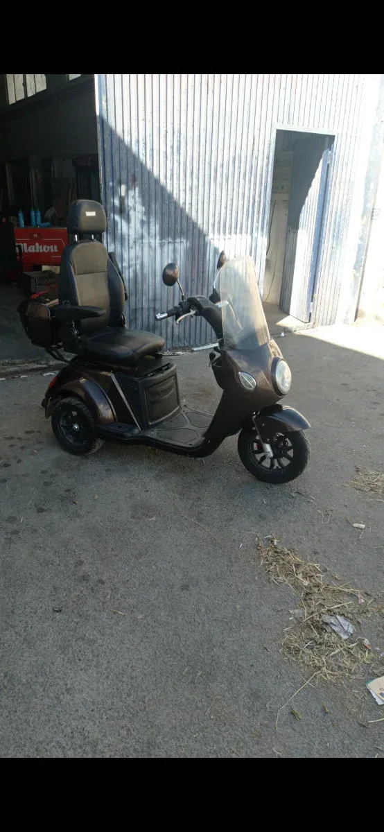 Scooter eléctrico 3 ruedas