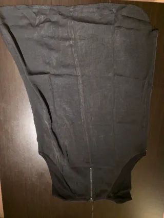 Camiseta larga sin mangas negra Talla S