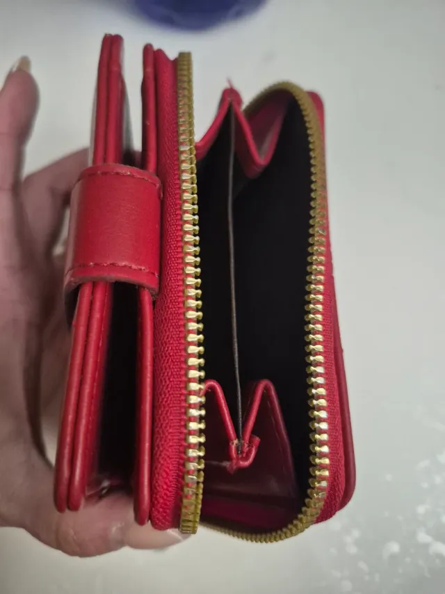 Cartera roja