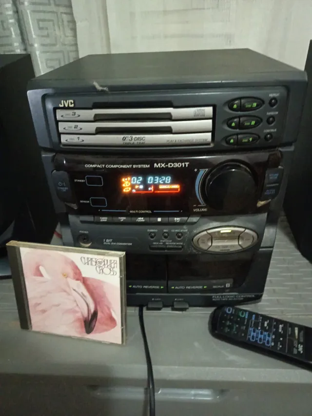 Cadena de música JVC (no funciona cassette)