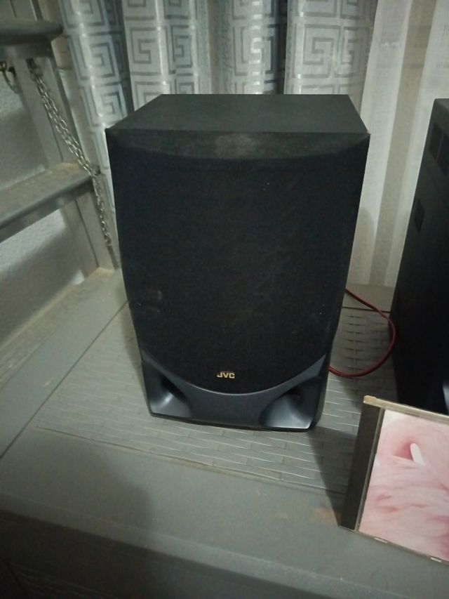 Cadena de música JVC (no funciona cassette)