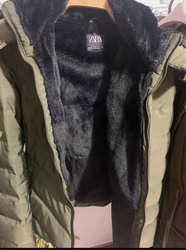 Chaqueta Zara verde con forro negro