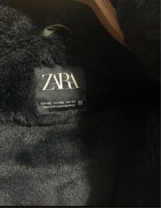 Chaqueta Zara verde con forro negro