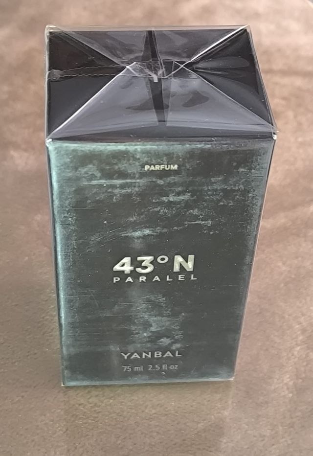 Perfume 43°N Paralel para Él