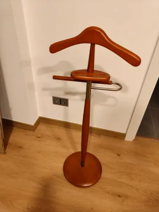 Galán de noche madera y metal