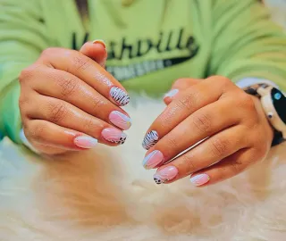 Manicurista y pedicurista a domicilio
