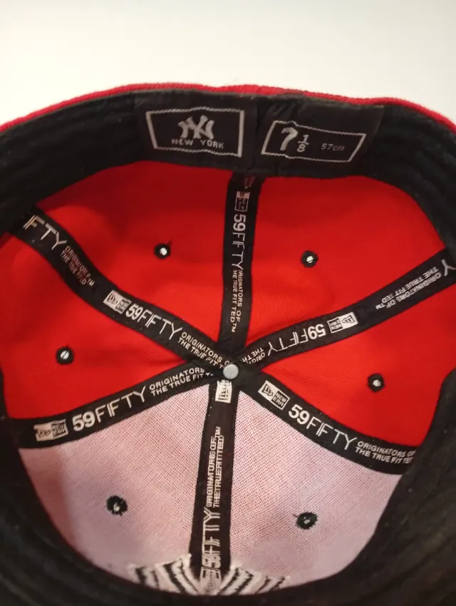 Gorra NY New Era Roja y Negra