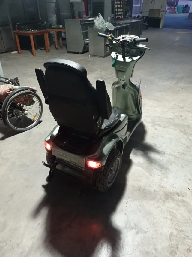 Scooter eléctrico 3 ruedas