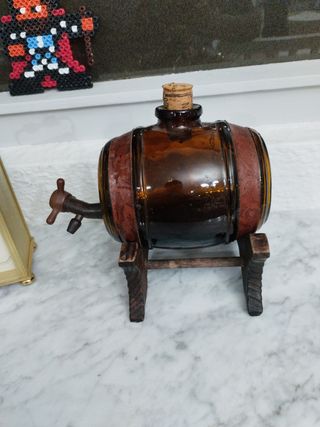 Barrel di vetro decorativo antico