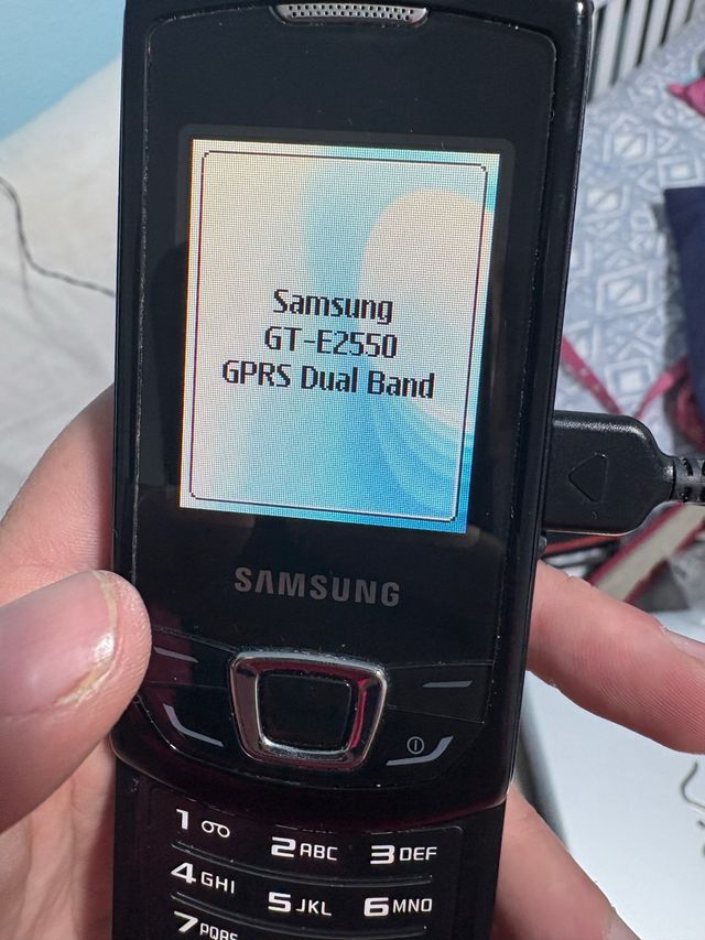 Samsung GT-E2550 GPRS Dual Band Negro