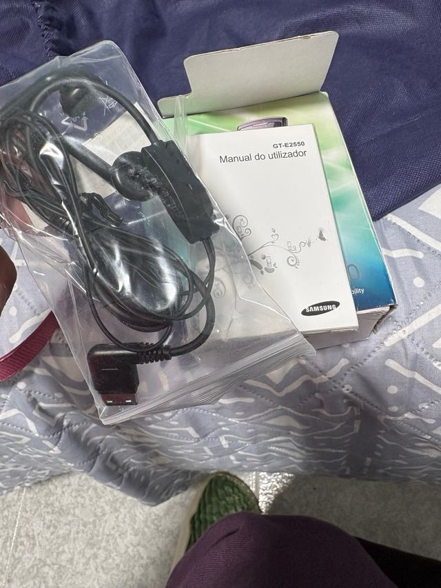 Samsung GT-E2550 GPRS Dual Band Negro