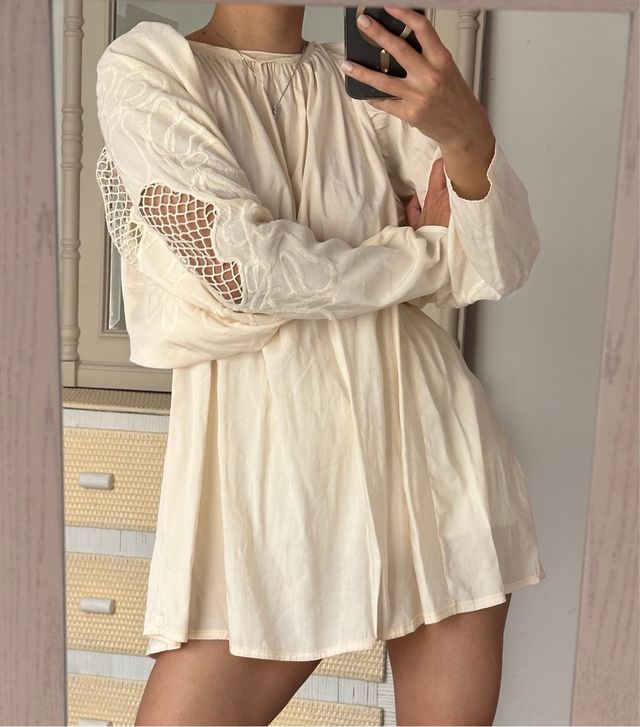 Vestido beige manga larga