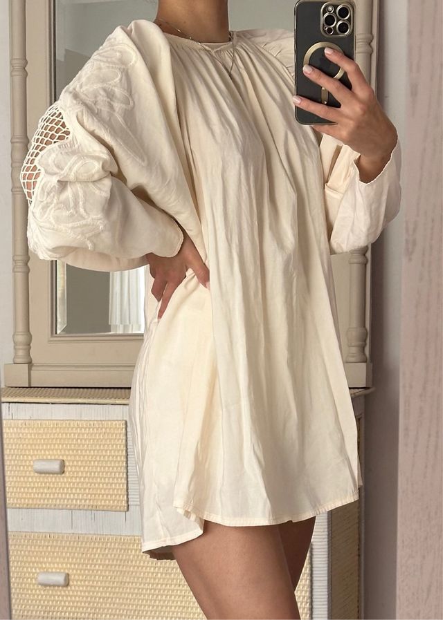 Vestido beige manga larga