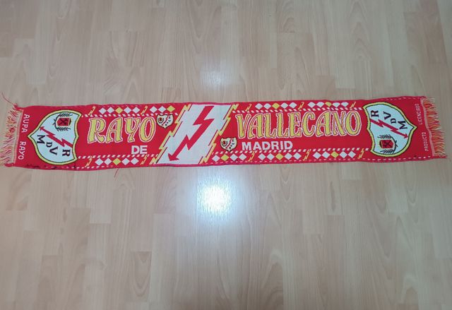 BUFANDA RAYO VALLECANO