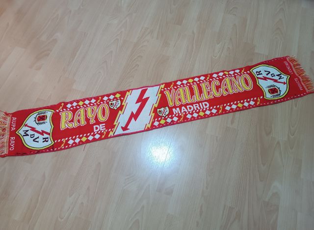 BUFANDA RAYO VALLECANO