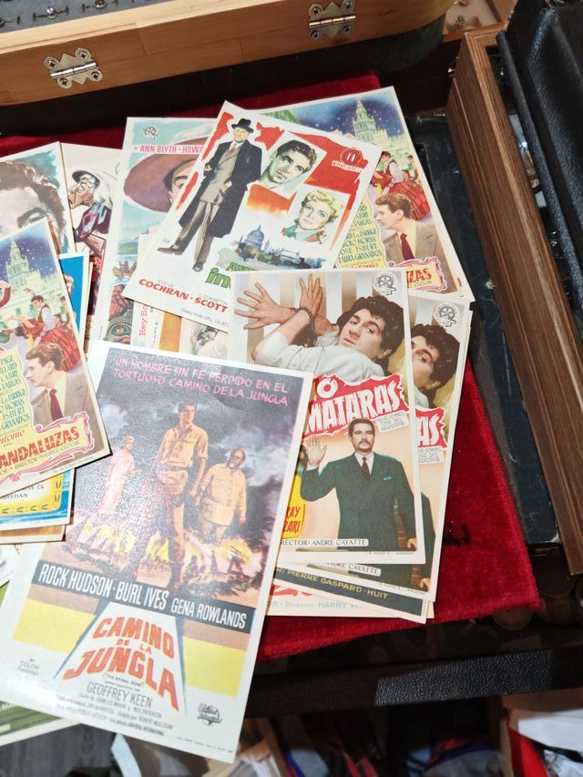 Lote com 50 programas de cinema antigos