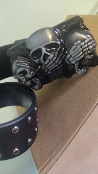 Cintura con fibbia teschi anticati