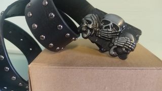 Cintura con fibbia teschi anticati