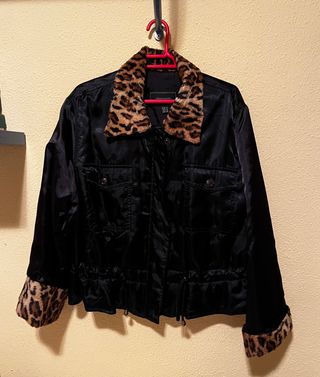 Chamarra Bomber TRAPALUC Animal Print Negra M