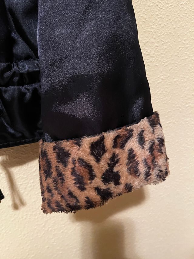 Chamarra Bomber TRAPALUC Animal Print Negra M