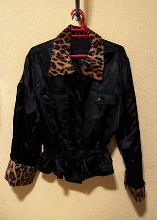 Chamarra Bomber TRAPALUC Animal Print Negra M