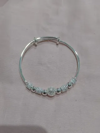 Pulsera ajustable plata con abalorios