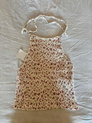 Top floral halter blanco y rosa