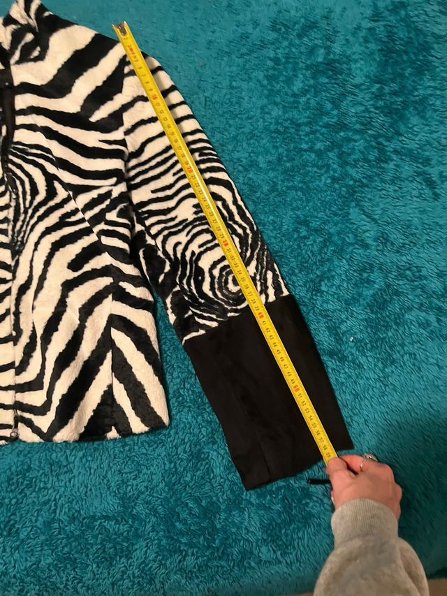 Chaqueta Cortefiel Peluche Cebra Talla 42/44