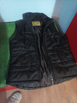 Regalo ropa que está nueva... Me está pequeña