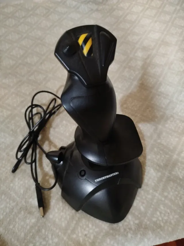 Joystick Thrustmaster USB