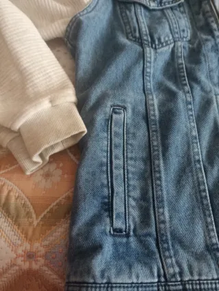 Cazadora vaquera con capucha y mangas algodón