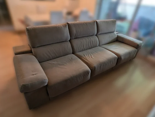 Sofá 3 plazas gris tela