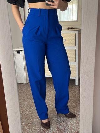 Pantalón azul de vestir