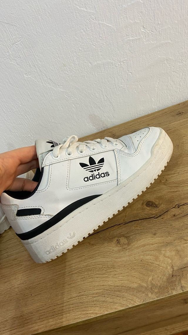 Zapatillas Adidas Forum Bold Blancas y Negras