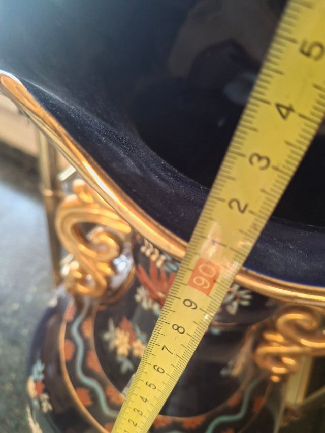 Jarrón decorativo cerámica dorada – estilo clásico