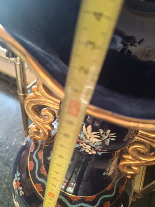 Jarrón decorativo cerámica dorada – estilo clásico