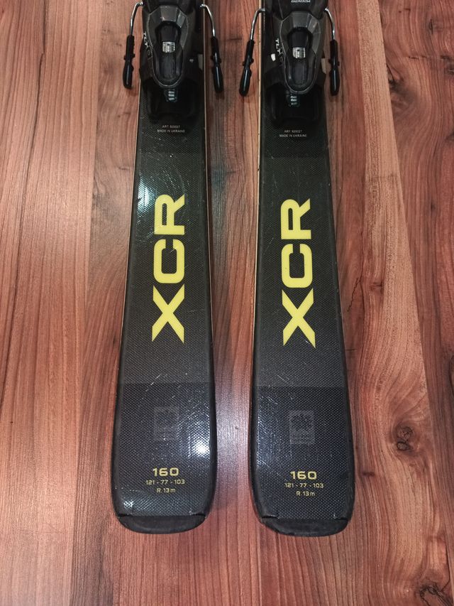 Esquís 160 pista Blizzard XCR . Disponible Madrid