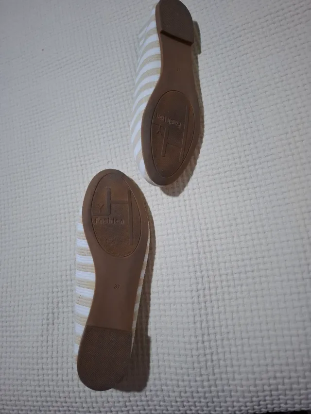 Manoletinas Beige y Blancas