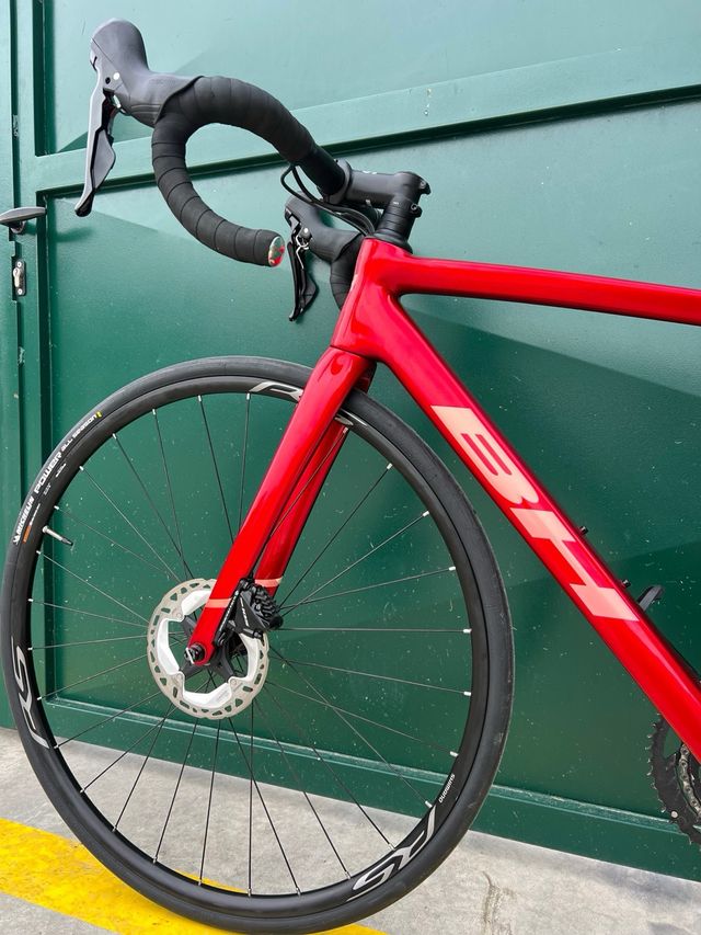 Bicicleta de Carretera BH CARBONO - como Nueva