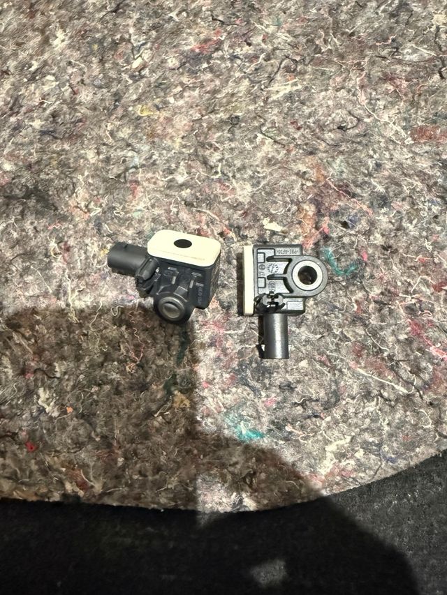 Sensores de impacto VW AG