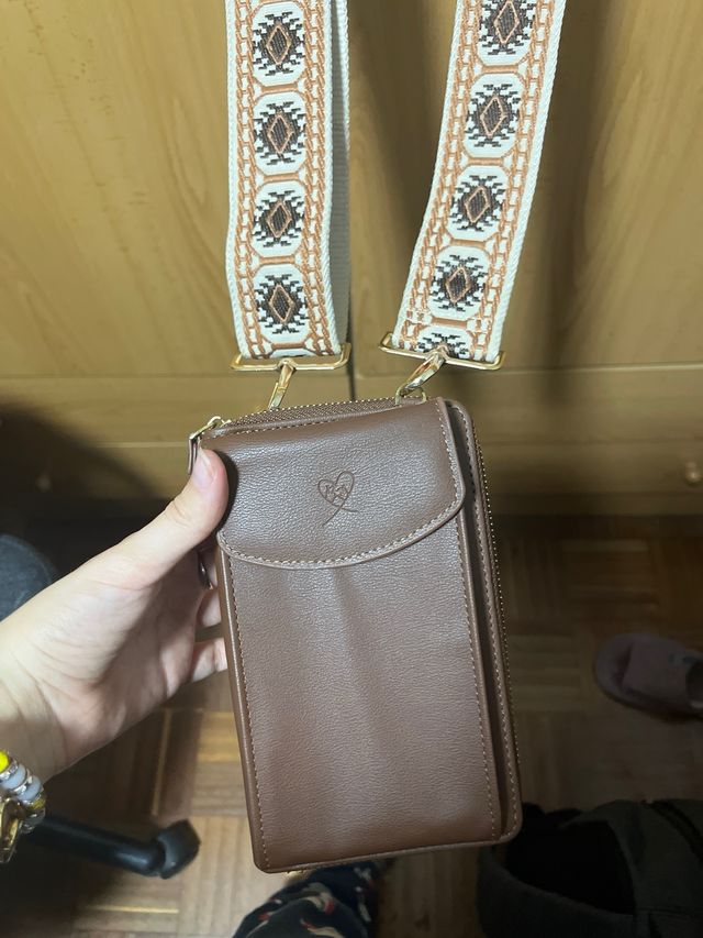 Bolso monedero bandolera