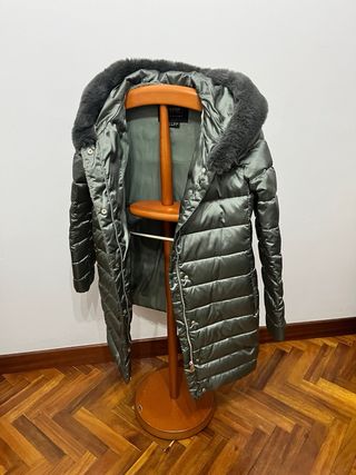 Abrigo plumífero verde botella largo GEOX talla 38