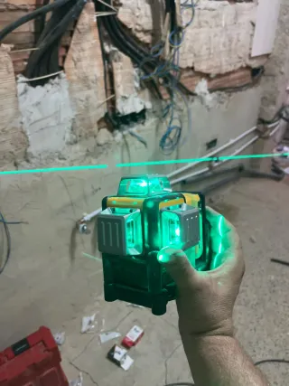 Nivel Láser Autonivelante Alta Precisión