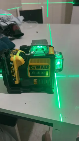 Nivel Láser Autonivelante Alta Precisión