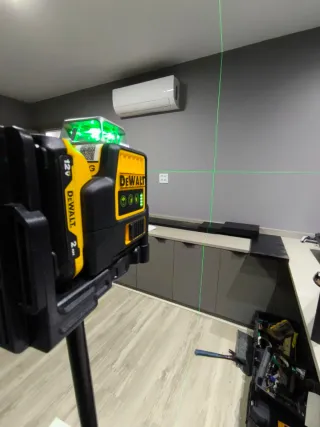 Nivel Láser Autonivelante Alta Precisión