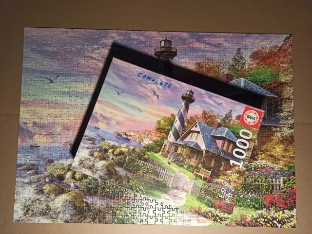 Puzzle 1000 piezas Faro y Casa