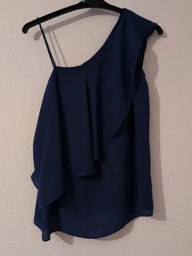 Blusa Atmosphere asimétrica azul