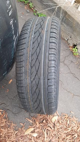 Pneumatico Continental 185/60 R 15