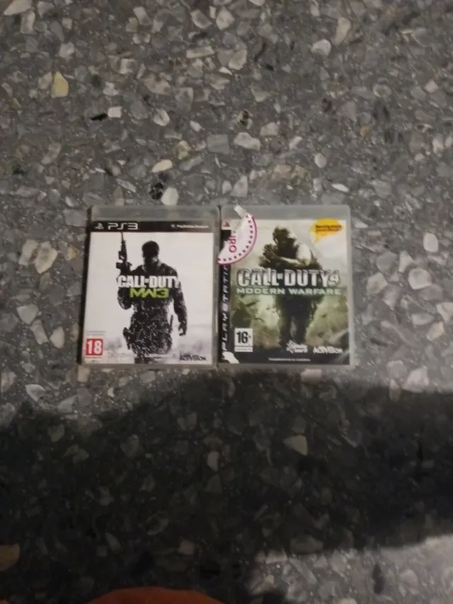 Call of Duty MW3 y MW4 PS3