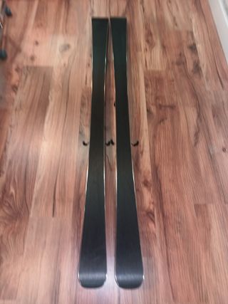 Sci 167 Blizzard WCR con attacchi Marker a Madrid